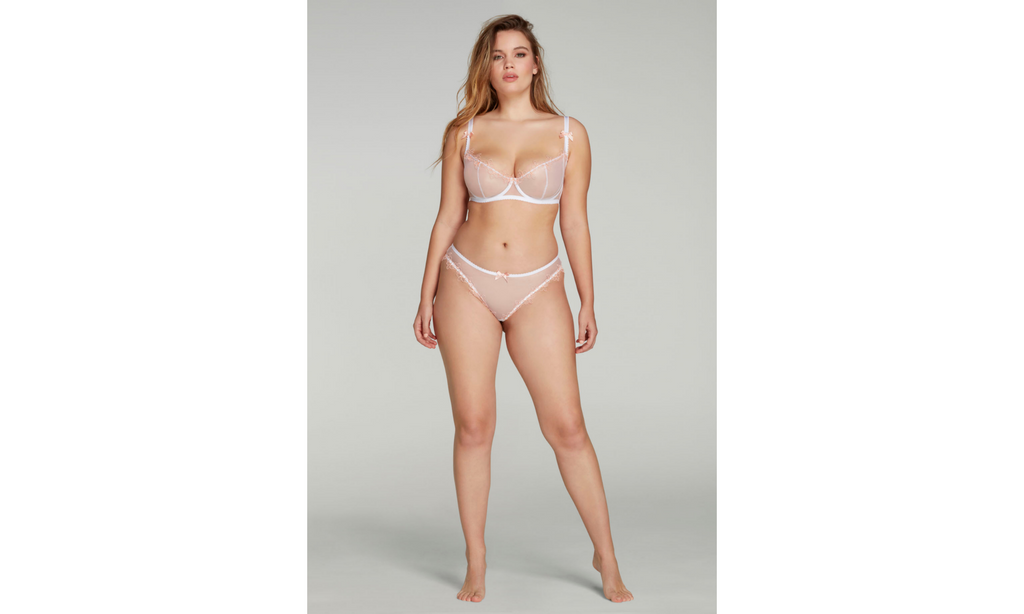 1737118754 703 10 costumes de lingerie pour Halloween – NIN Luxury Lingerie